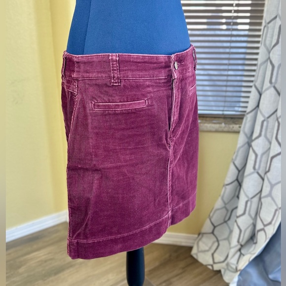 EUC LOFT Maroon Corduroy Mini Skirt - Picture 4 of 10